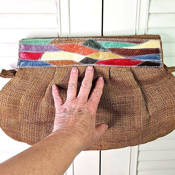 Clutch Snake Skin Style Accents Burlap Fully Lined Zip Closure And Snap - Picture 2 of 7